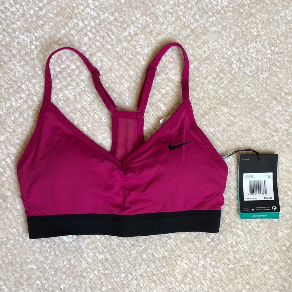 NWT / Nike Sports Bra / pink / size XS